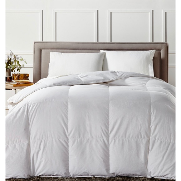 - - Charter Club down comforter medium wei…
